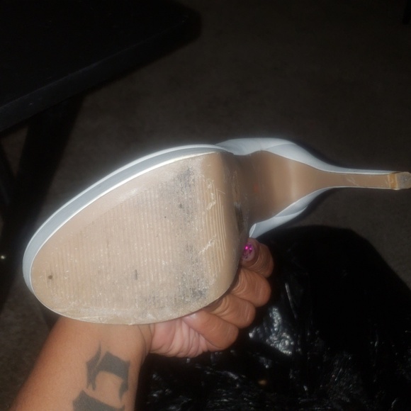 Women's heels (Sold) - Picture 4 of 4